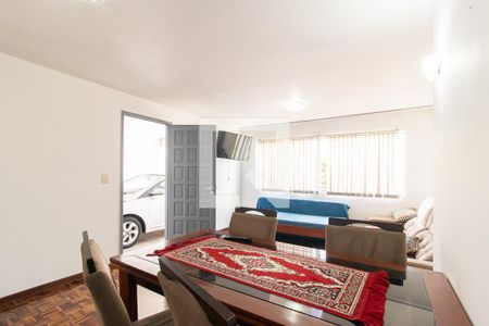 Sala de casa de condomínio para alugar com 3 quartos, 120m² em São Braz, Curitiba