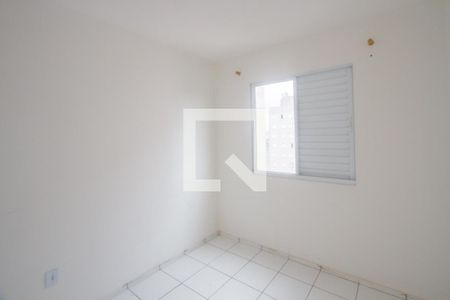 Quarto 1 de apartamento para alugar com 2 quartos, 43m² em Jardim São Luís, São Paulo