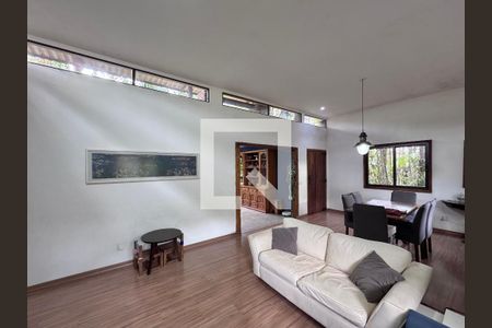 Sala de casa para alugar com 4 quartos, 320m² em Vargem Grande, Rio de Janeiro