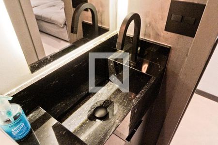 Lavabo de apartamento à venda com 2 quartos, 70m² em Santa Teresinha, São Paulo