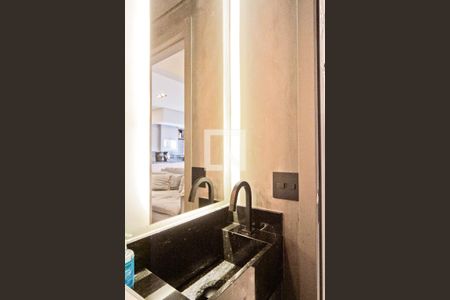 Lavabo de apartamento à venda com 2 quartos, 70m² em Santa Teresinha, São Paulo