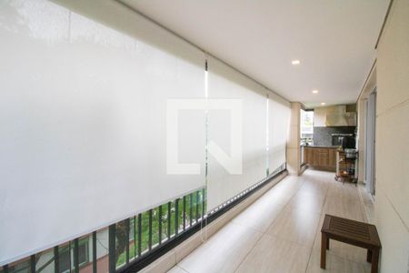 Varanda de apartamento à venda com 4 quartos, 208m² em Alto da Boa Vista, São Paulo