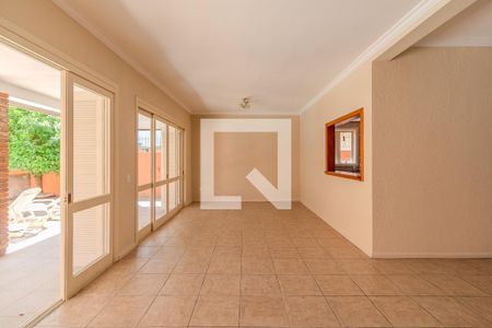 Sala 1 de casa para alugar com 5 quartos, 410m² em Tristeza, Porto Alegre