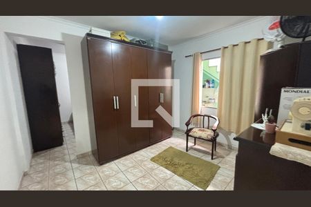 Quarto 1 de casa à venda com 3 quartos, 116m² em Vila Scarpelli, Santo André