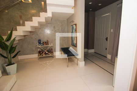 Hall de entrada de casa para alugar com 3 quartos, 358m² em Ipanema, Porto Alegre
