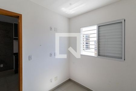 Quarto 1 de apartamento para alugar com 2 quartos, 40m² em Vila Ré, São Paulo