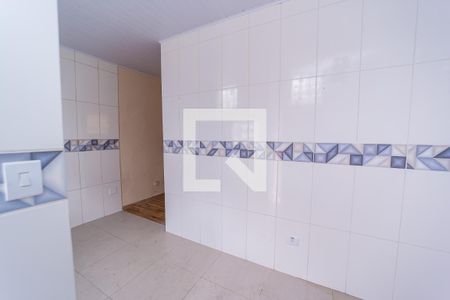 Sala/Cozinha de casa para alugar com 1 quarto, 40m² em Jardim Ponte Rasa, São Paulo