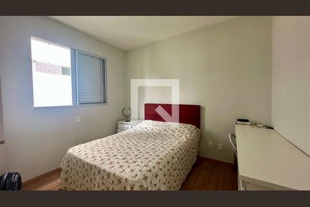 Quarto  de apartamento à venda com 2 quartos, 75m² em Anchieta, Belo Horizonte