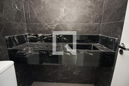 Lavabo de casa de condomínio à venda com 4 quartos, 248m² em Vila Nova, Porto Alegre