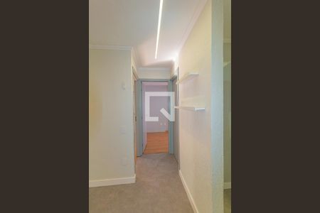 Corredor de apartamento à venda com 2 quartos, 43m² em Mato Grande, Canoas