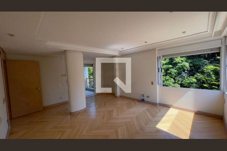 Casa à venda com 4 quartos, 900m² em Jardim Luzitania, São Paulo