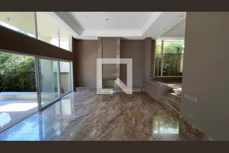 Casa à venda com 4 quartos, 900m² em Jardim Luzitania, São Paulo