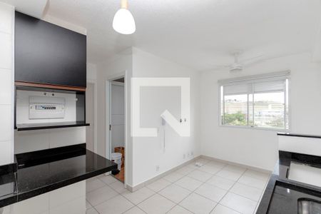 Sala/Cozinha de apartamento para alugar com 2 quartos, 32m² em Vila Socorro, São Paulo