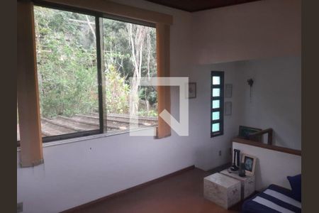 Casa à venda com 3 quartos, 277m² em Vila Progresso, Niterói