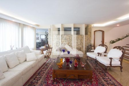 Sala de casa à venda com 3 quartos, 1200m² em Chácara Monte Alegre, São Paulo