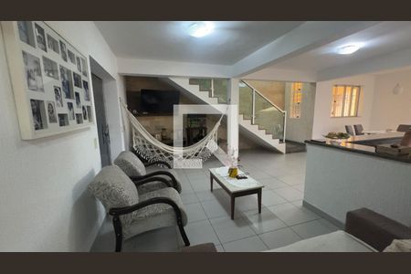 Sala de casa à venda com 4 quartos, 350m² em Novo Eldorado, Contagem