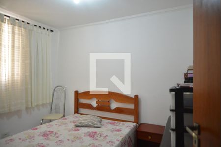 Quarto 2 de casa à venda com 5 quartos, 217m² em Vila Camilópolis, Santo André