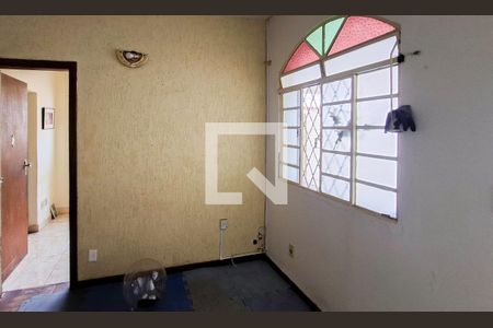 Sala 2 de casa à venda com 7 quartos, 229m² em Nova Vista, Belo Horizonte