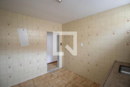 Cozinha de casa para alugar com 2 quartos, 76m² em Venda da Cruz, São Gonçalo