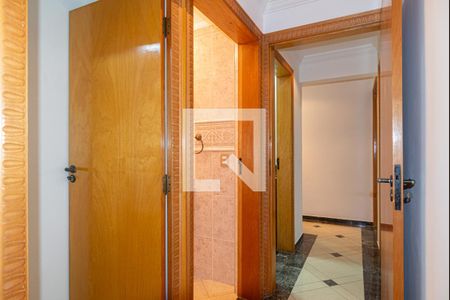 Corredor de apartamento à venda com 3 quartos, 111m² em Jardins, São Paulo