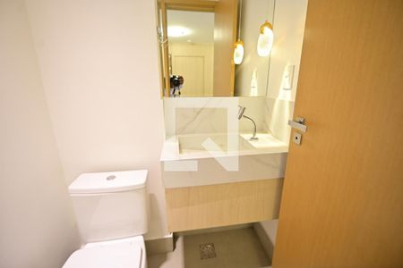 Lavabo de apartamento para alugar com 2 quartos, 75m² em Setor Bueno, Goiânia