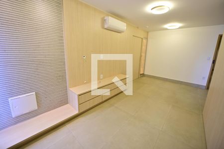 Sala de apartamento para alugar com 2 quartos, 75m² em Setor Bueno, Goiânia