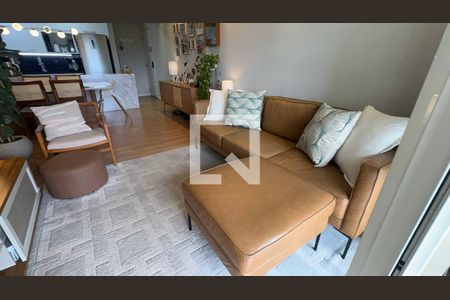 Sala de apartamento à venda com 3 quartos, 87m² em Jardim Tupanci, Barueri