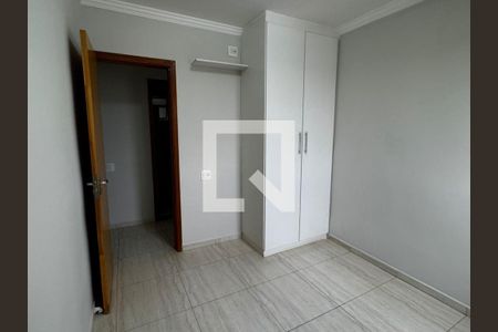 Quarto 1 de apartamento para alugar com 3 quartos, 90m² em Osvaldo Rezende, Uberlândia