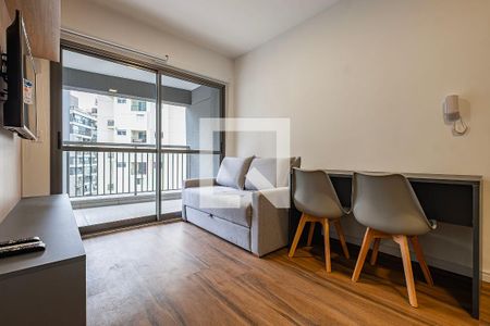Sala/Cozinha de apartamento para alugar com 1 quarto, 33m² em Vila Madalena, São Paulo