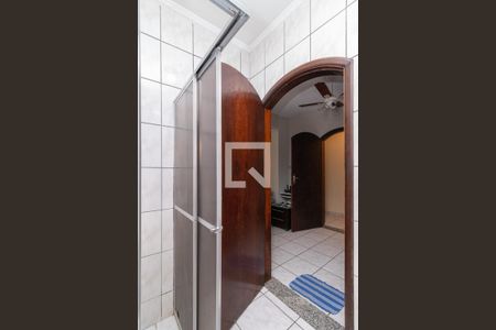 Banheiro da Suíte de casa à venda com 1 quarto, 100m² em Vila Nhocuné, São Paulo