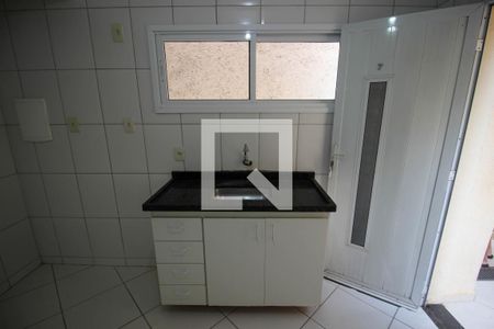 Cozinha de apartamento para alugar com 1 quarto, 37m² em Jardim Karolyne, Votorantim
