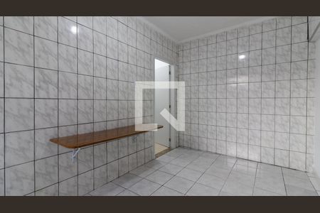 Sala/Cozinha de casa para alugar com 3 quartos, 75m² em Vila Nhocuné, São Paulo