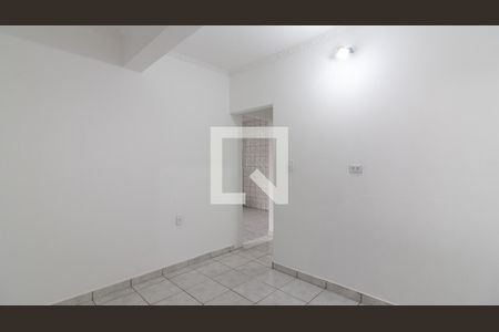 Quarto 1 de casa para alugar com 3 quartos, 75m² em Vila Nhocuné, São Paulo