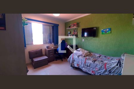 Quarto 2 de casa à venda com 3 quartos, 210m² em Jardim das Flores, Osasco
