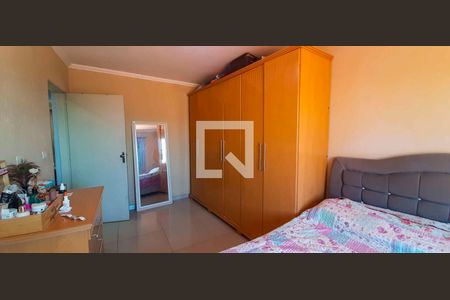 Quarto 1 de casa à venda com 3 quartos, 210m² em Jardim das Flores, Osasco