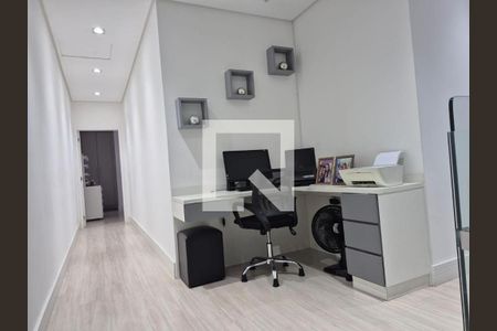 Casa à venda com 4 quartos, 316m² em Parque dos Passaros, São Bernardo do Campo