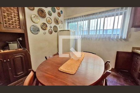 Casa à venda com 4 quartos, 515m² em Jardim Guedala, São Paulo