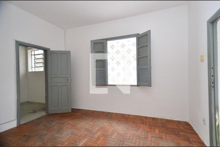 Sala de casa à venda com 2 quartos, 294m² em Santa Tereza, Belo Horizonte