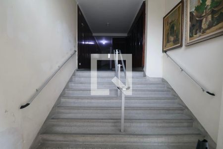Hall de entrada de apartamento para alugar com 1 quarto, 50m² em Barra Funda, Guarujá