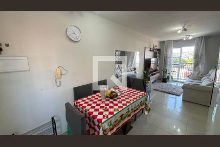 Sala de apartamento para alugar com 2 quartos, 57m² em Vila Homero Thon, Santo André