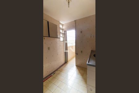 Banheiro de apartamento à venda com 3 quartos, 63m² em Santa Rosa, Niterói