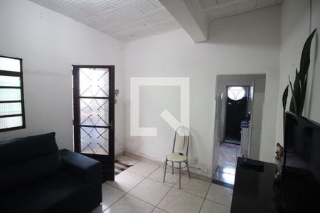 Sala de casa à venda com 2 quartos, 700m² em Eldorado, Contagem
