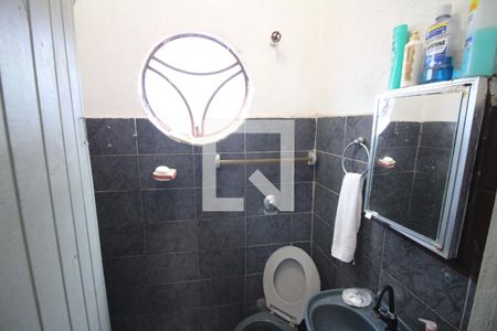 Banheiro de casa à venda com 2 quartos, 700m² em Eldorado, Contagem