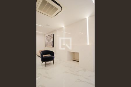 Sala de casa de condomínio à venda com 5 quartos, 356m² em Vila Carrão, São Paulo