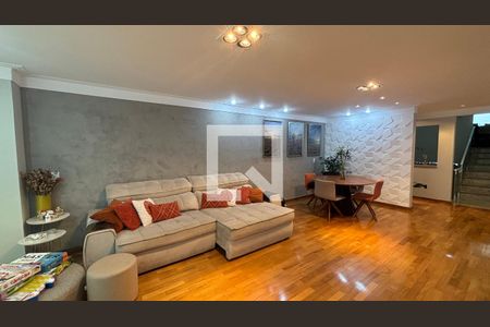 Sala de casa à venda com 3 quartos, 276m² em Vila Valparaíso, Santo André