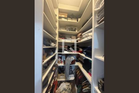 Foto 32 de casa à venda com 3 quartos, 200m² em Vila Cardoso Franco, São Paulo