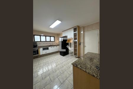 Apartamento à venda com 3 quartos, 126m² em Santa Terezinha, Santo André