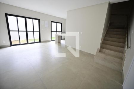 Sala  de casa de condomínio para alugar com 3 quartos, 153m² em Vila Rosa, Goiânia