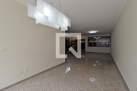 Sala de casa à venda com 4 quartos, 311m² em Vila Valparaíso, Santo André