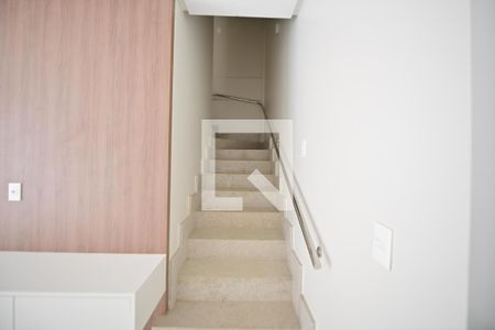 Corredor de casa de condomínio para alugar com 3 quartos, 153m² em Vila Rosa, Goiânia